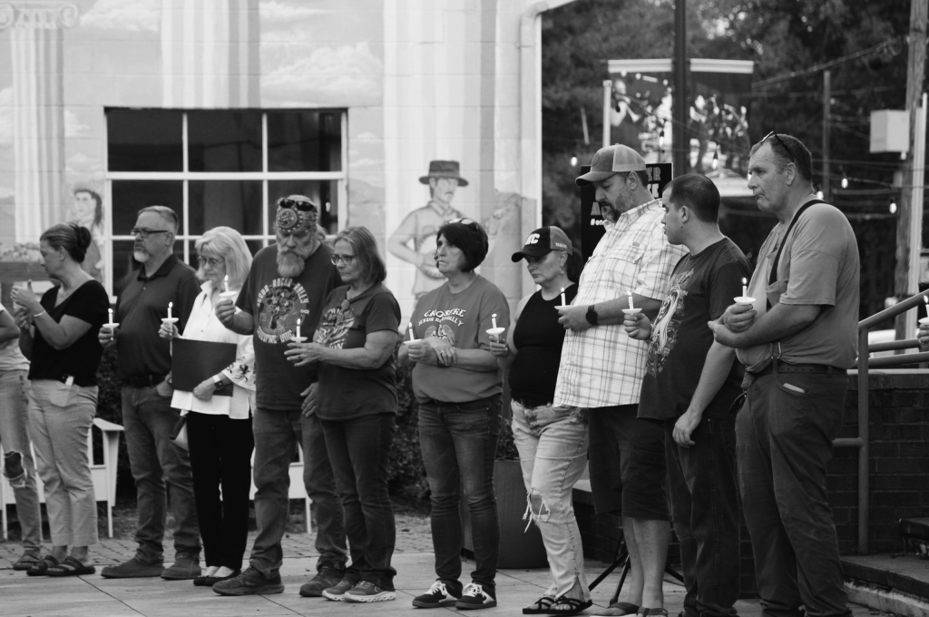 Overdose Awareness Day 2026 Candlelight Service Crowd - Black & White (2)