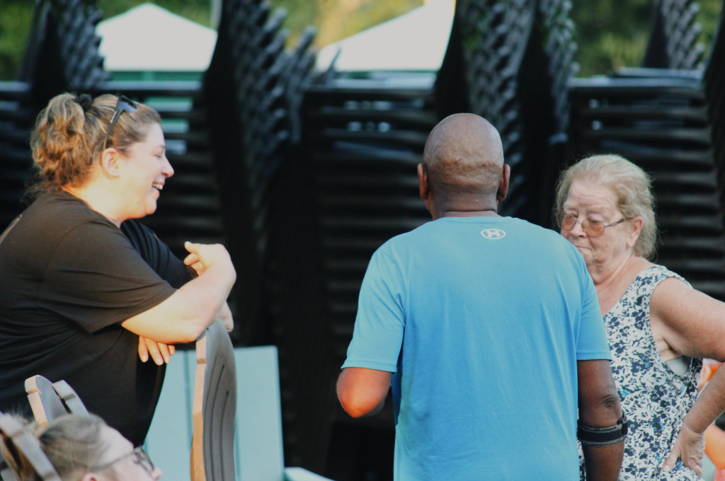Overdose Awareness Day 2026 Crowd Conversation (3)